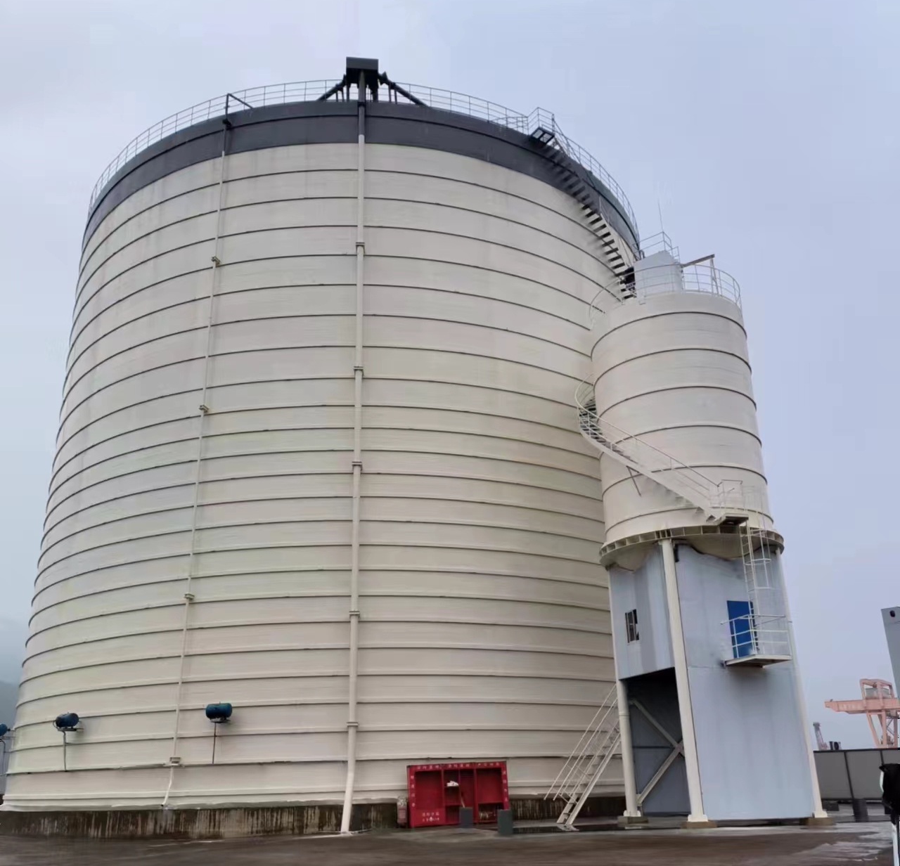 五家渠10万吨水泥钢板库